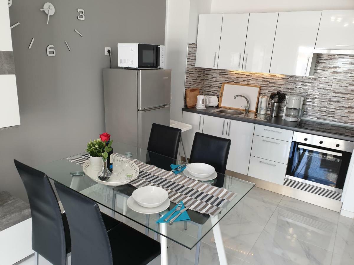 Casa Las Flores With Heated Pool, Only 490 Meters To The Beach, Balcony, Wifi Арона Екстер'єр фото