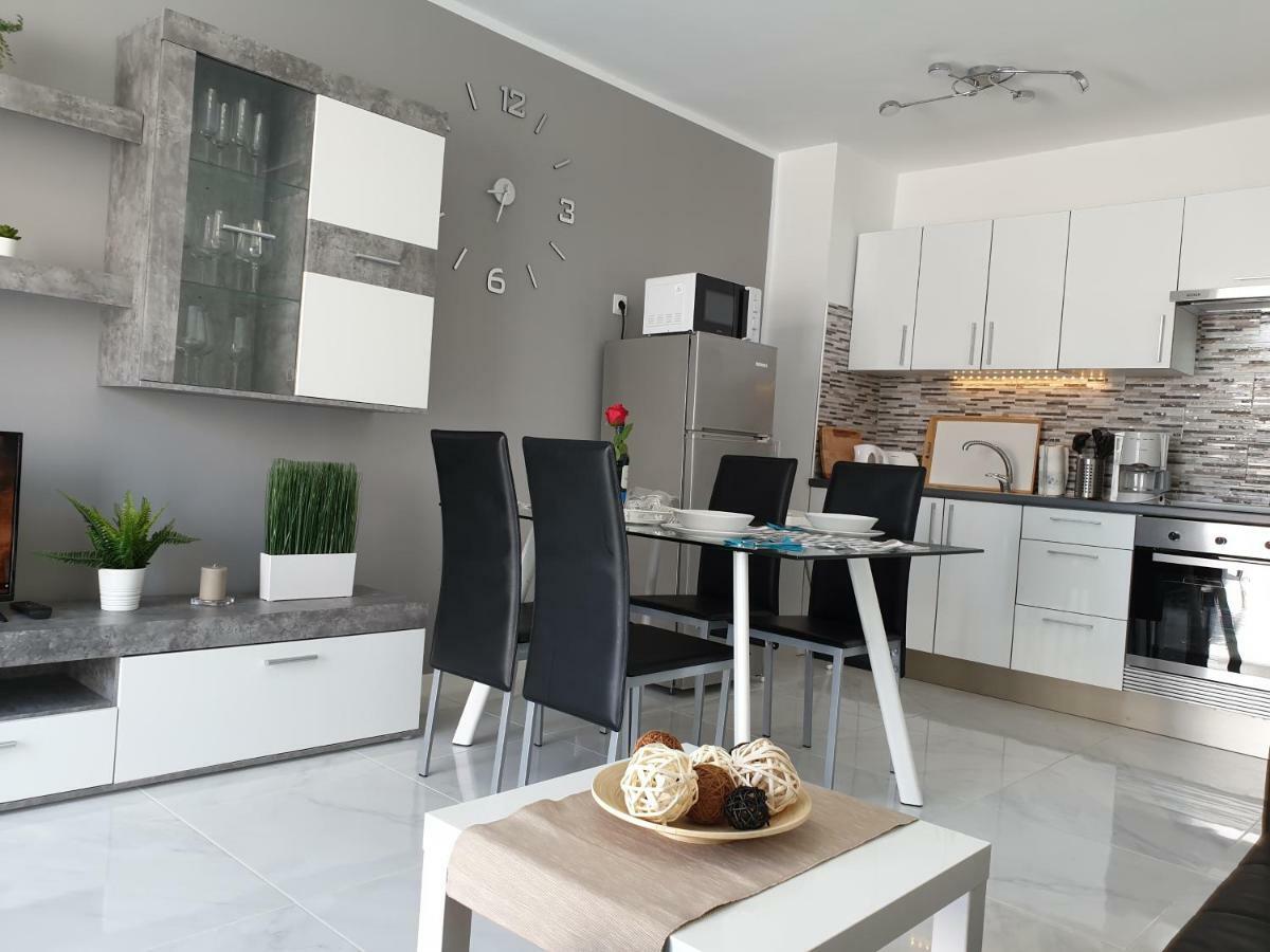 Casa Las Flores With Heated Pool, Only 490 Meters To The Beach, Balcony, Wifi Арона Екстер'єр фото
